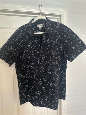 Open Edit: Men’s Black Short-Sleeve Button-Up Shirt with Print size XL